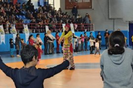 Deprem Bölgesinden Bitlis'e Gelen Çocuklar İçin Etkinlikler Düzenleniyor