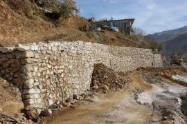 Bitlis Belediyesi Kentte Çalışmalarını Sürdürüyor