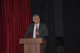 Bitlis’te ‘Uluslararası İlişkiler Zirvesi’ Konulu Panel Düzenlendi