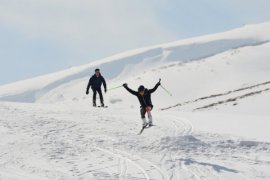 Bitlis Eren Üniversitesi'nde '5. Kar Festivali' Düzenlendi
