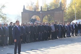 Bitlis’te 10 Kasım Atatürk’ü anma programı düzenlendi