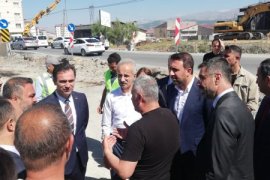 Bakan Uraloğlu Tatvan’daki Karayolu Çalışmalarını İnceledi