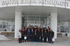 Rektör Elmastaş, Gazetecilerle Düzenlenen Basın Toplantısına Katıldı