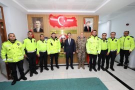 Vali Karakaya Güvenlik Noktalarını Ziyaret Etti