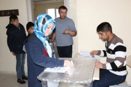 Bitlis Belediyesi bünyesindeki Çocuk Meclisi seçimi yapıldı