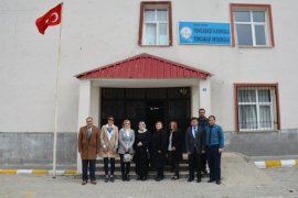 Balıkesir ve Tatvan’daki Gönül Elçileri Tatvan’daki okulları ziyaret etti