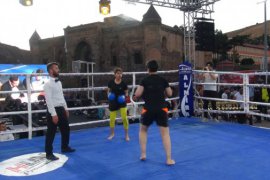 Bitlis’te “Uluslararası Muay Thai Galası” Düzenlendi