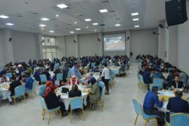 Tatvan Belediyesi tarafından iftar programı düzenlendi