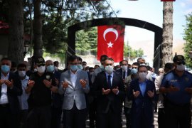 Bitlis’te 15 Temmuz Şehitleri İçin Mevlit Programı Düzenlendi