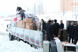 Hizan’dan Deprem Bölgesine Yardım Eli