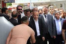 AK Parti Bitlis milletvekili adayları Mutki’yi ziyaret etti