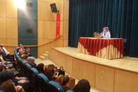 Tatvan’da Aile ve Çocuk İlişkisi konulu konferans düzenlendi