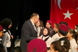 Tatvan’da İstiklal Marşı ve Mehmet Akif Ersoy'u Anma Günü Programı Düzenlendi