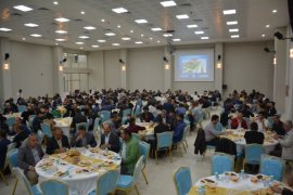 Tatvan Belediyesi tarafından esnaflara yönelik iftar yemeği düzenlendi