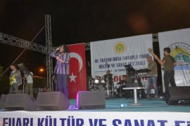 O Ses Türkiye şampiyonu Tatvan'da konser verdi