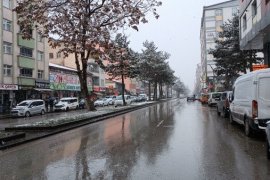 Tatvan'da Kar Yağışı