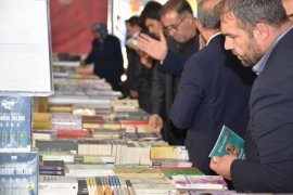 Tatvan Doğu Anadolu Kitap Fuarı Yoğun İlgi Gördü