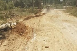 Yolalan Beldesi’nde yol yapım çalışmaları aralıksız sürdürülüyor