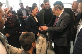 Vali Ustaoğlu, Tatvan Devlet Hastanesi'ni ziyaret etti