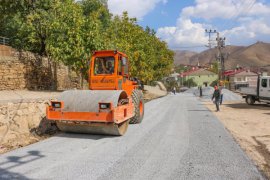 Tanğlay, yol medeniyettir diyerek çalışmalarını aralıksız sürdürüyor