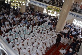 Tatvan’da 80 Öğrenci Hafızlık ve İlmî İcazet Aldı
