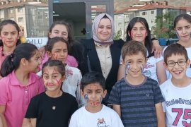Bitlisli gönüllüler çocuklar için etkinlik düzenledi