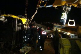 Tatvan’da Feci Kaza 1 Ölü 2 Yaralı