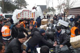 Tatvan Belediyesi depremzedeler için yardım kampanyası başlattı
