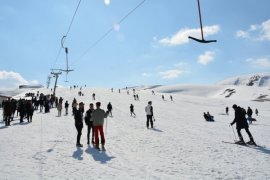 Bitlis Eren Üniversitesi Kar Festivali Düzenlendi