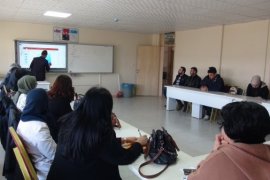 Dezavantajlı Gençlerin Topluma Kazandırılması Amacıyla Tatvan’daki Okullarda Seminerler Düzenleniyor