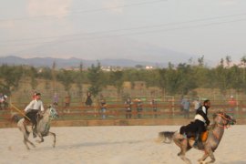 Ahlat Şenlikleri ve Malazgirt Zaferi Yıldönümü Etkinlikleri Başladı