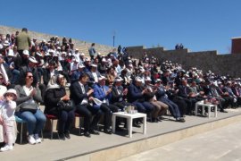 Bitlis Eren Üniversitesi ‘Bahar Şenlikleri’ Başladı