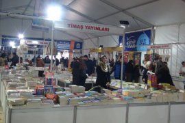 Tatvan Doğu Anadolu 1. Kitap Fuarı’na Yoğun İlgi