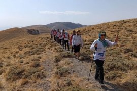 Nemrut Kalderası’nda Çanak Yürüyüşü Düzenlendi