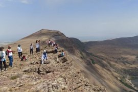 Nemrut Kalderası’nda Çanak Yürüyüşü Düzenlendi