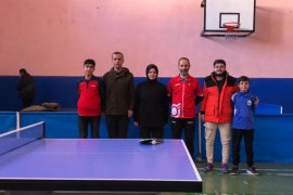 Tatvan’daki Öğrenciler İçin Masa Tenisi Turnuvası Düzenlendi