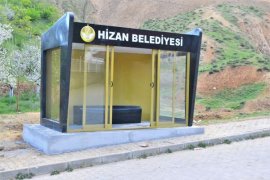 Hizan’da kapalı otobüs durakları kuruluyor