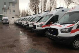 Bitlis İl Sağlık Müdürlüğü'ne tam donanımlı 11 ambulans gönderildi