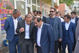 AK Parti Bitlis milletvekili adayları Adilcevaz’da seçim çalışması yürüttü