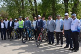 Bisiklet Günü Dolayısıyla Tatvan'da Bisiklet Turu Düzenlendi