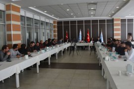 Rektör Elmastaş, Gazetecilerle Düzenlenen Basın Toplantısına Katıldı