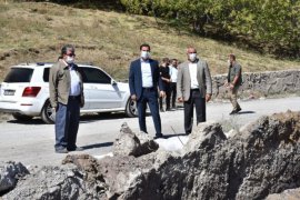 Tatvan’da 3 Adet Semt Sahası Yapılıyor