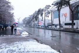 Tatvan'da Kar Yağışı