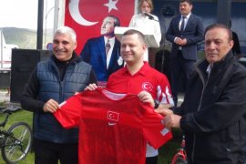 Van Gölü sahilinde bisiklet turu düzenlendi