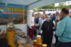 Tatvan fuarı açılışına yoğun katılım