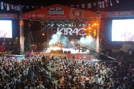 Kıraç Bitlis'te Konser Verdi