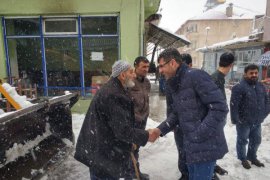 Bitlis Belediyesi karla mücadele çalışmaları aralıksız sürdürülüyor