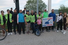Van Gölü Sahilinde Bisiklet Turu Düzenlendi