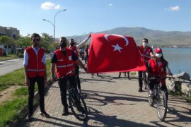 Kızılay Gönüllüleri Bisiklet Etkinliği Düzenledi