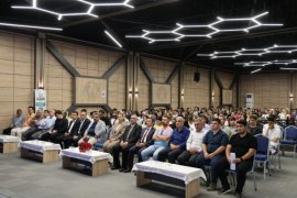Akademi ve İş Dünyası Tatvan’da Gençler İçin Bir Araya Geldi